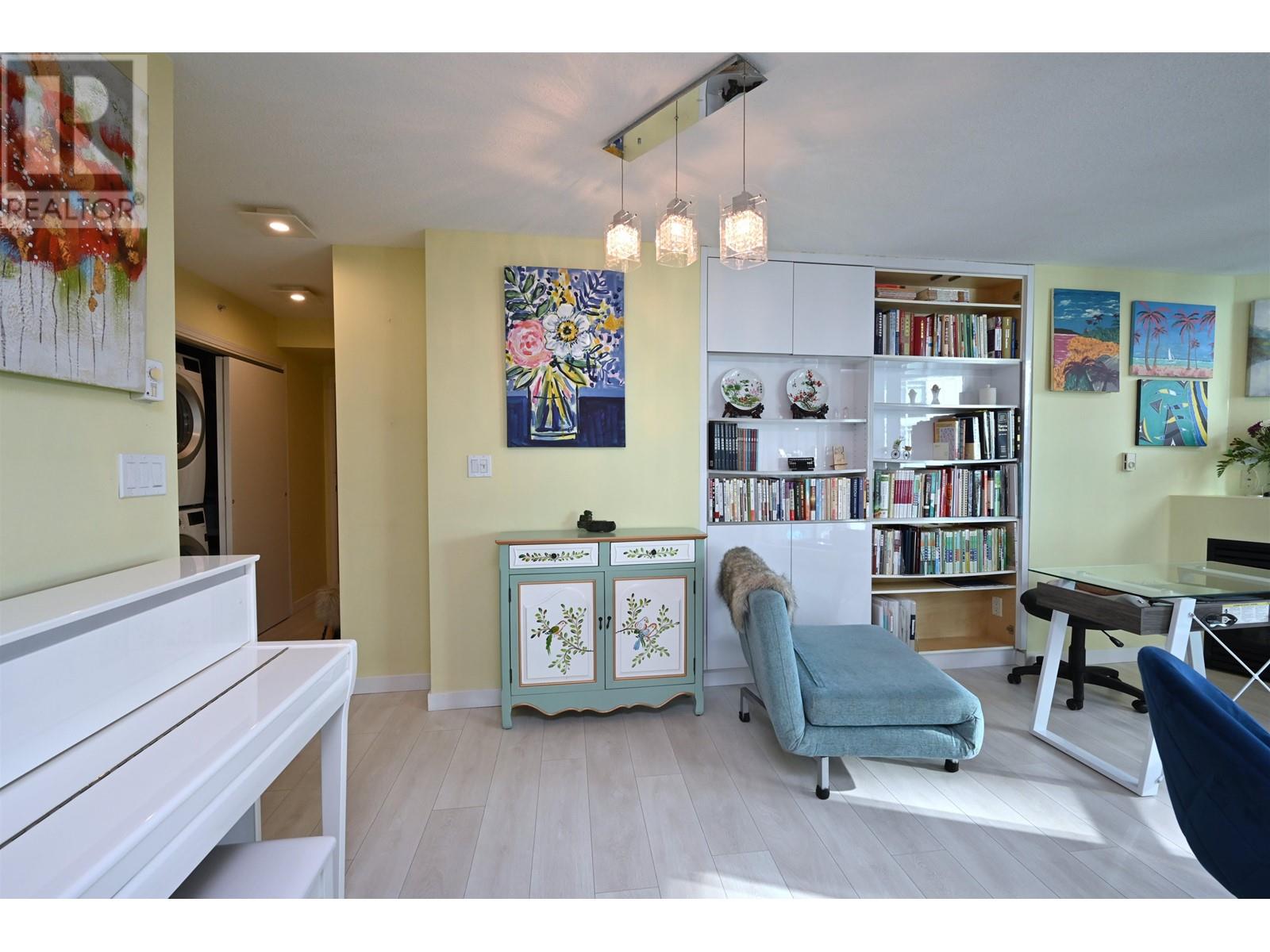 907 501 PACIFIC STREET, vancouver, British Columbia V6Z2X6