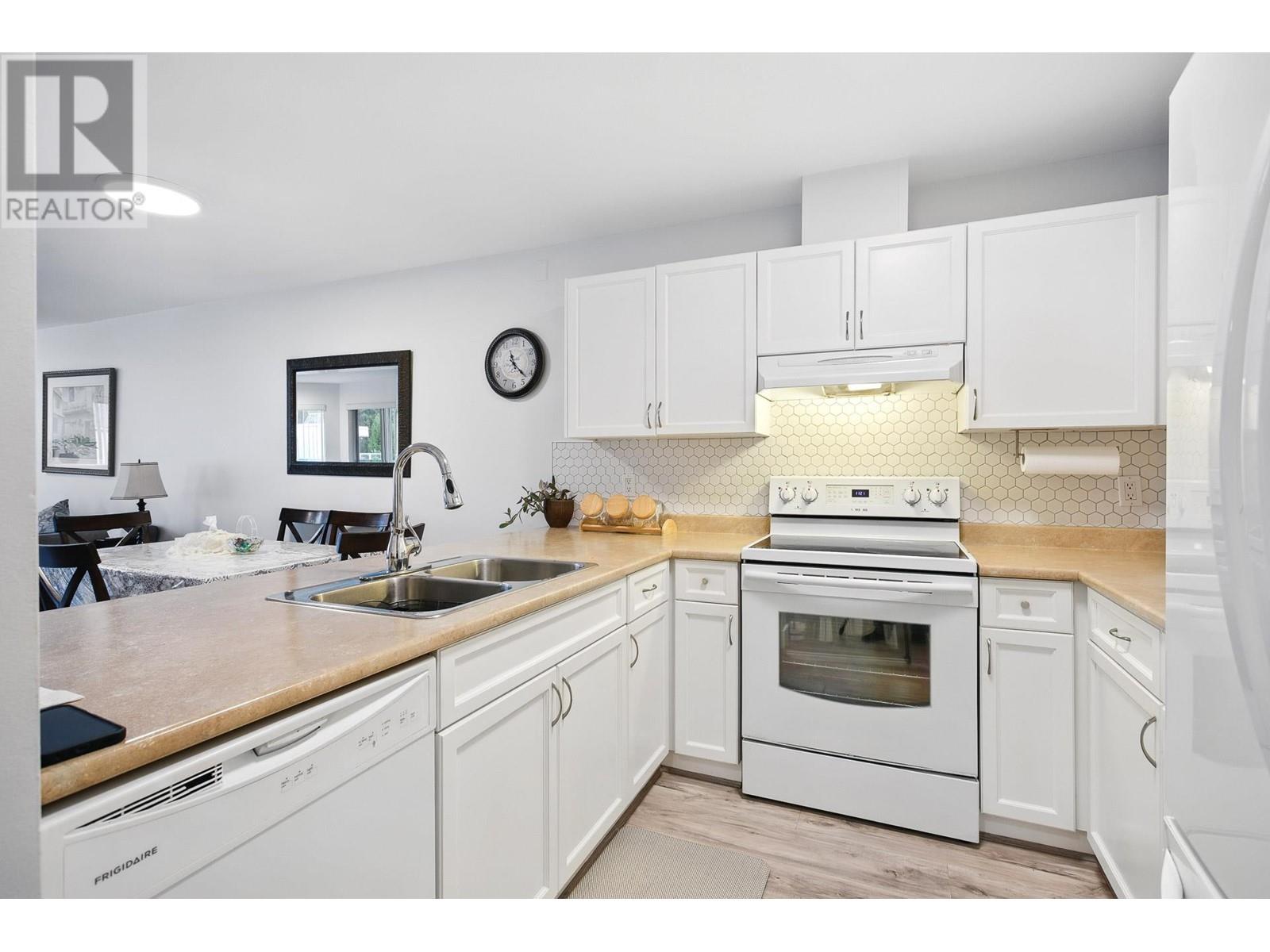 322 1220 Lasalle Place, Coquitlam, British Columbia  V3B 7L6 - Photo 12 - R3004792