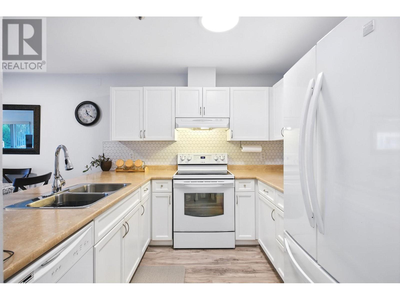322 1220 Lasalle Place, Coquitlam, British Columbia  V3B 7L6 - Photo 13 - R3004792
