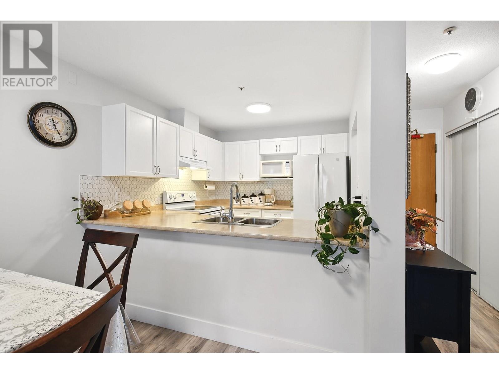 322 1220 Lasalle Place, Coquitlam, British Columbia  V3B 7L6 - Photo 11 - R3004792