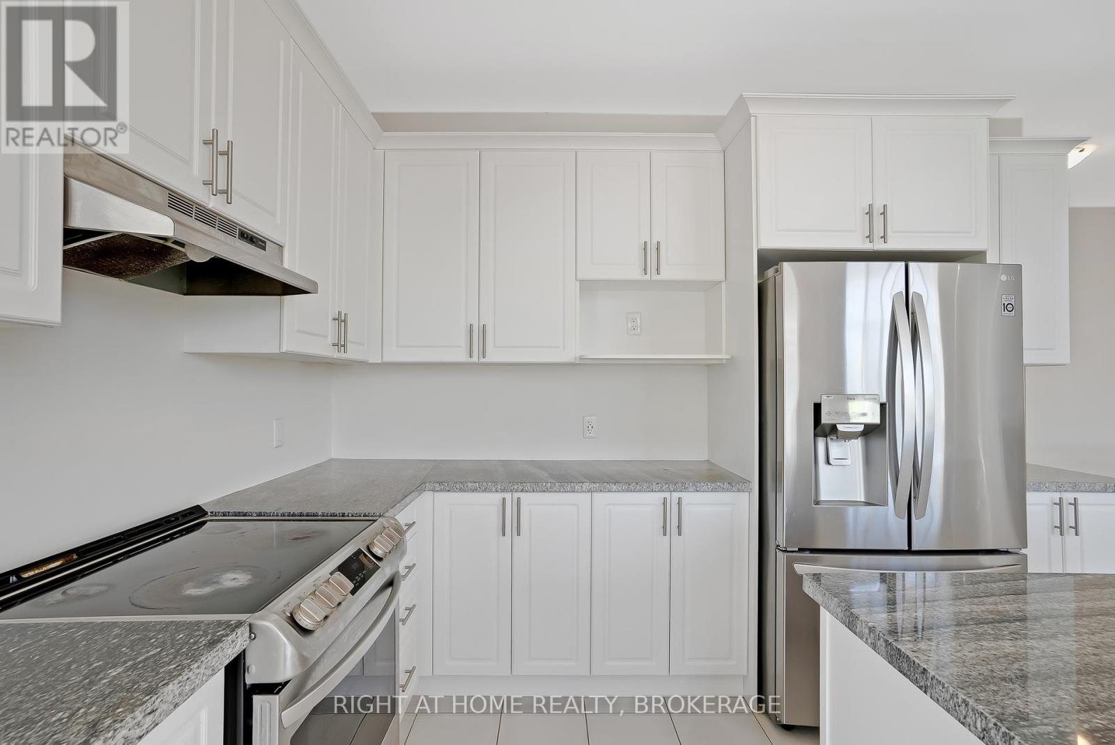 19 Robarts Drive, Hamilton, Ontario  L9K 0H5 - Photo 19 - X12164330