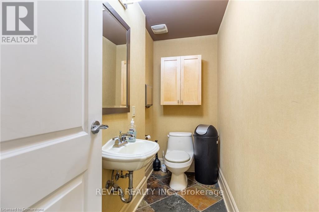 21 Bold Street, Hamilton, Ontario  L8P 1T3 - Photo 16 - X12164337