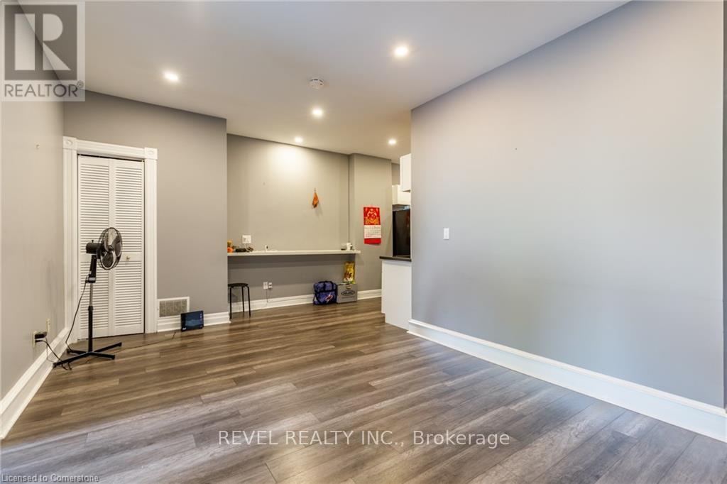 21 Bold Street, Hamilton, Ontario  L8P 1T3 - Photo 41 - X12164337