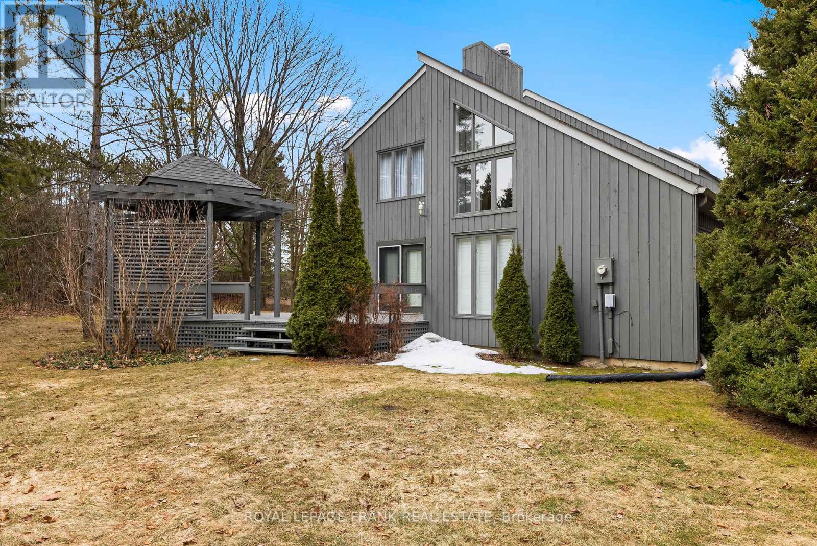 Property at 11 MANSFIELD PARK COURT image 4