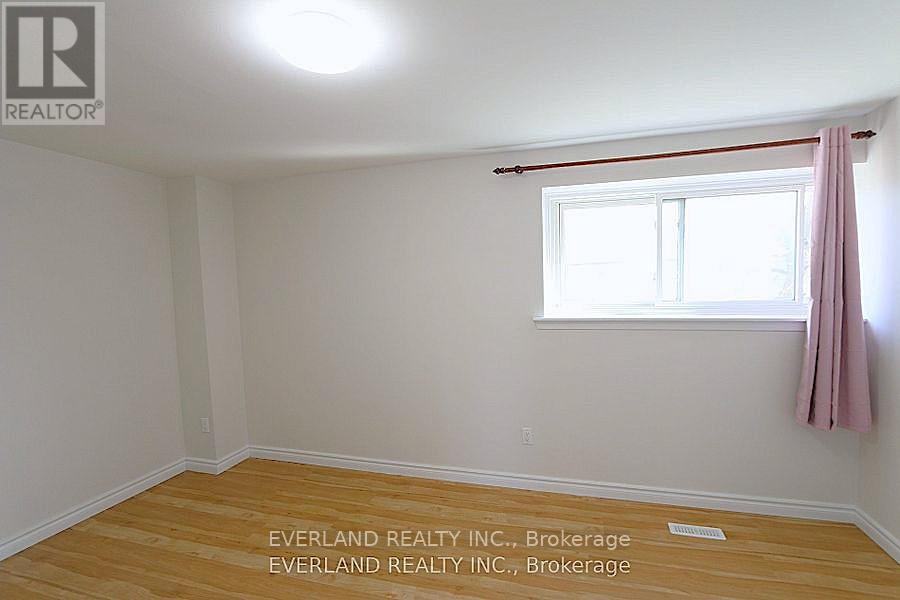 9 - 8 Liszt Gate, Toronto (Hillcrest Village), Ontario  M2H 1G7 - Photo 11 - C12164342