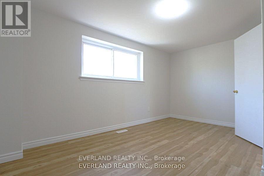 9 - 8 Liszt Gate, Toronto (Hillcrest Village), Ontario  M2H 1G7 - Photo 15 - C12164342