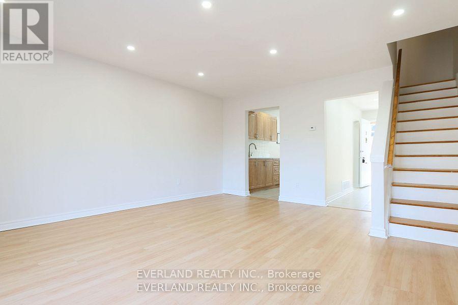 9 - 8 Liszt Gate, Toronto (Hillcrest Village), Ontario  M2H 1G7 - Photo 16 - C12164342