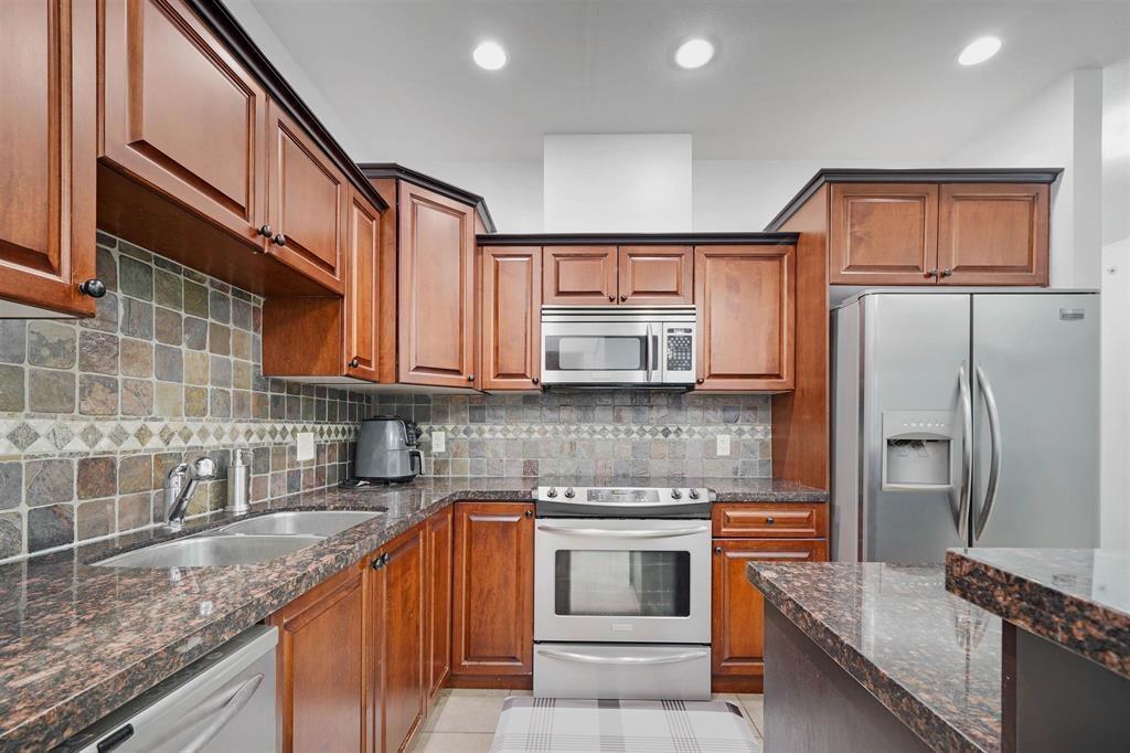 408 46021 Second Avenue, Chilliwack Downtown, Chilliwack, British Columbia  V2P 1S6 - Photo 6 - R3005132