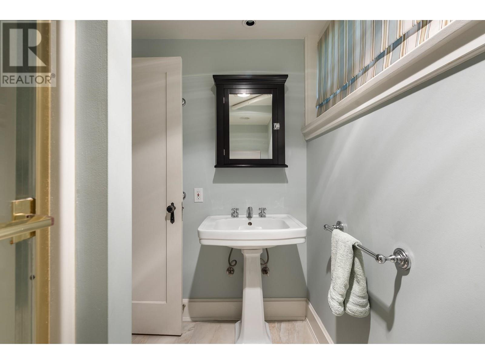 505 Queens Avenue, New Westminster, British Columbia  V3L 1K2 - Photo 30 - R3004460
