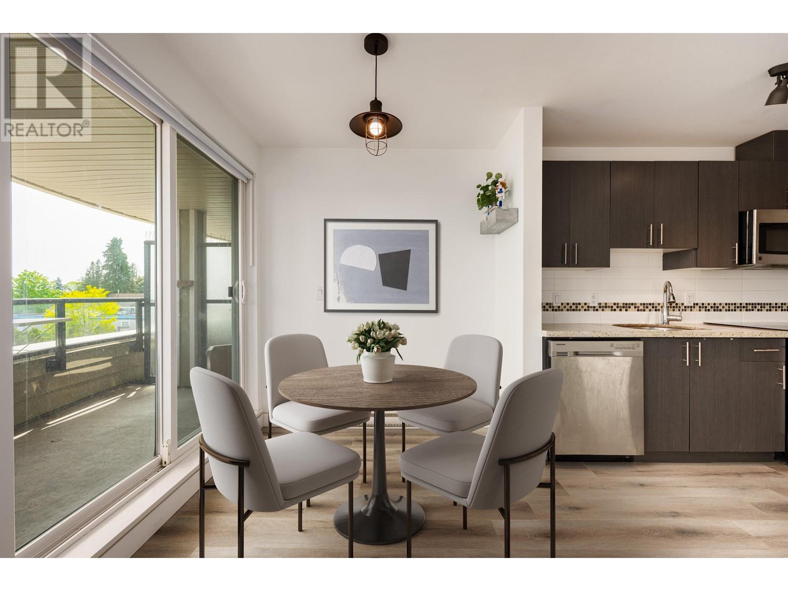 302 7738 Edmonds Street, Burnaby, British Columbia  V3N 1B8 - Photo 4 - R3005443