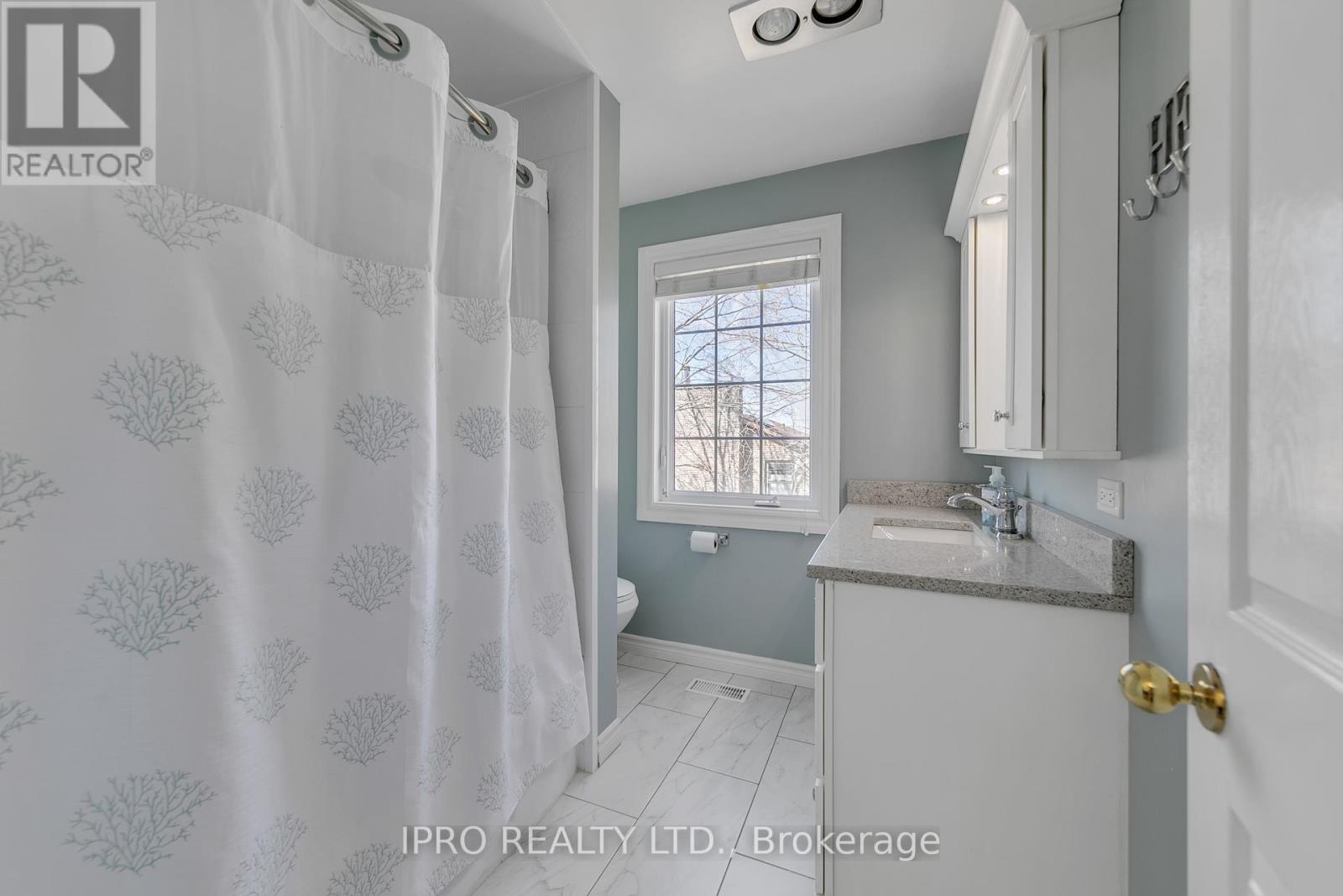 44 Rodcliff Road, New Tecumseth, Ontario  L0G 1W0 - Photo 24 - N12164390