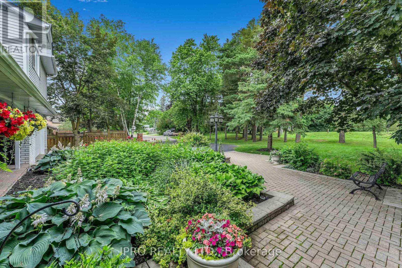 44 Rodcliff Road, New Tecumseth, Ontario  L0G 1W0 - Photo 44 - N12164390