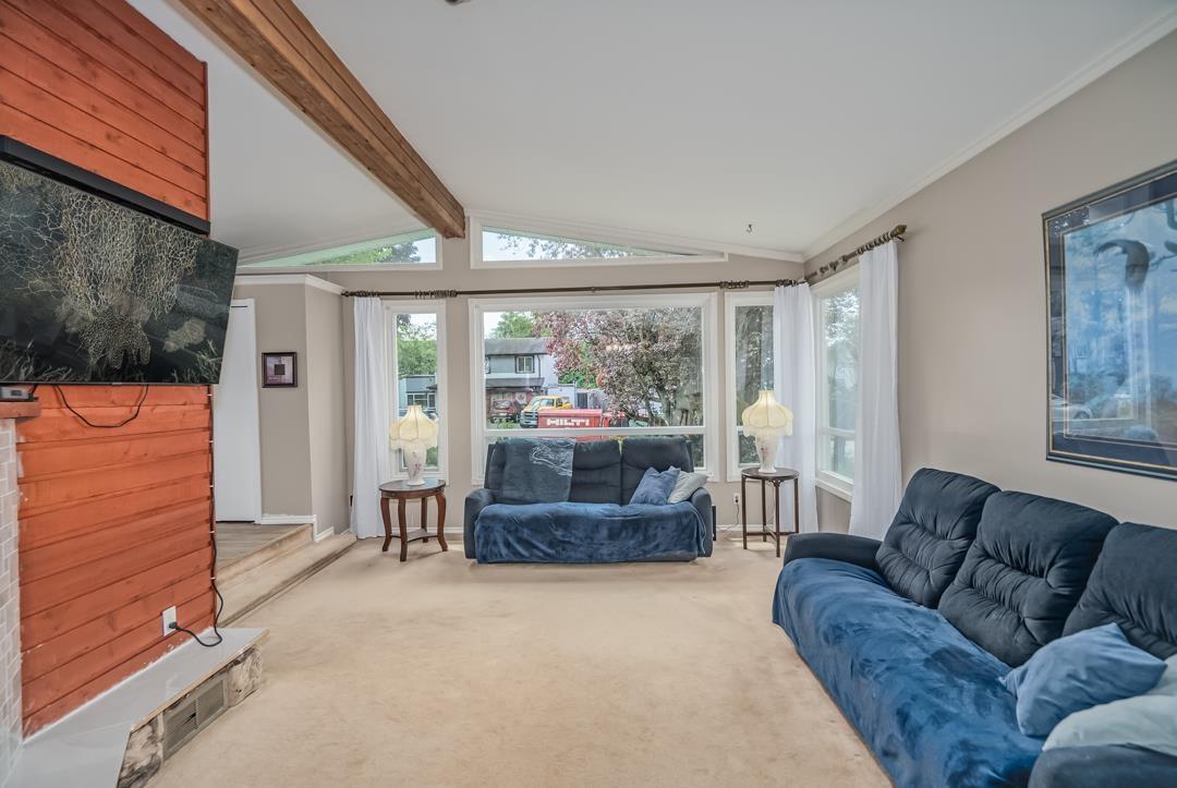 4930 205a Street, Langley, British Columbia  V3A 5R1 - Photo 3 - R3002308