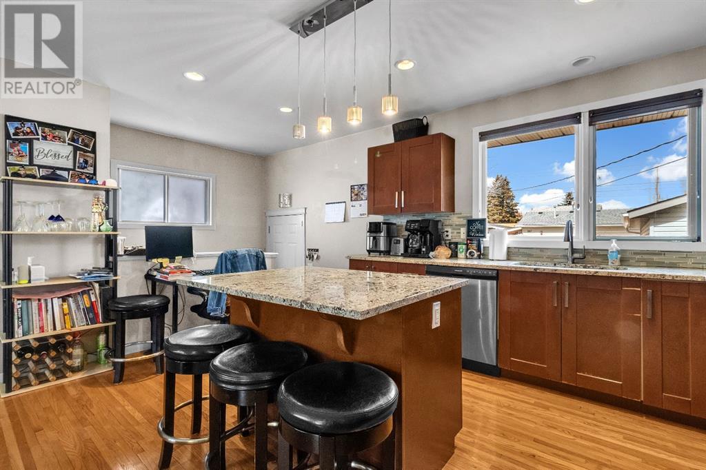 284 Acadia Drive Se, Calgary, Alberta  T2J 0A7 - Photo 10 - A2213074
