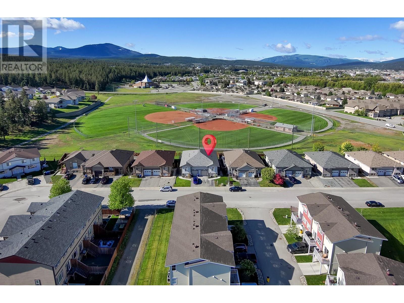 1849 Kelowna Crescent Unit# A, Cranbrook, BC V1C6L6