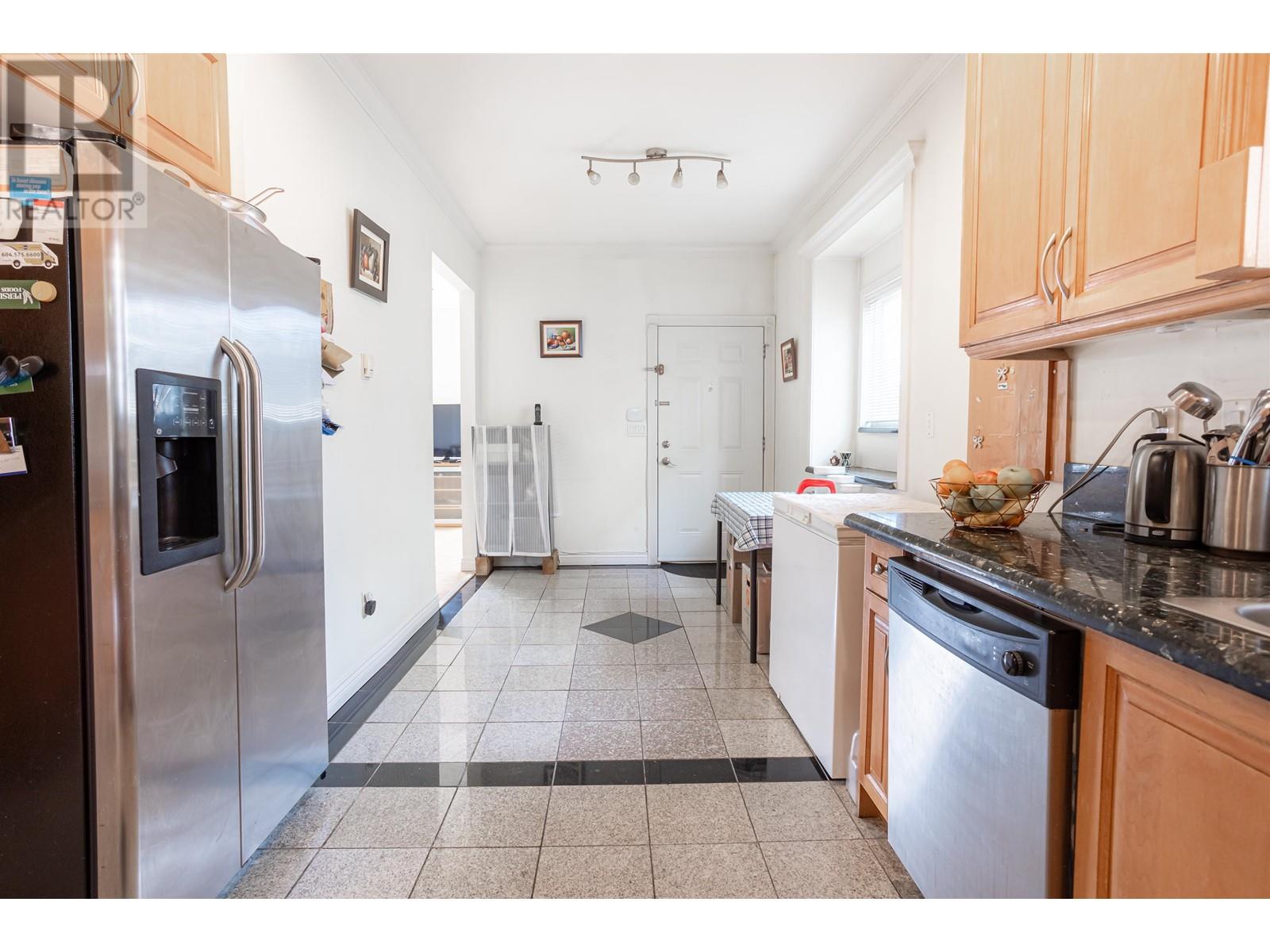 6641 Sperling Avenue, Burnaby, British Columbia  V5B 2V3 - Photo 8 - R2982977