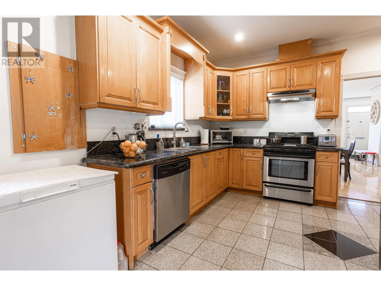 6641 Sperling Avenue, Burnaby, British Columbia  V5B 2V3 - Photo 10 - R2982977
