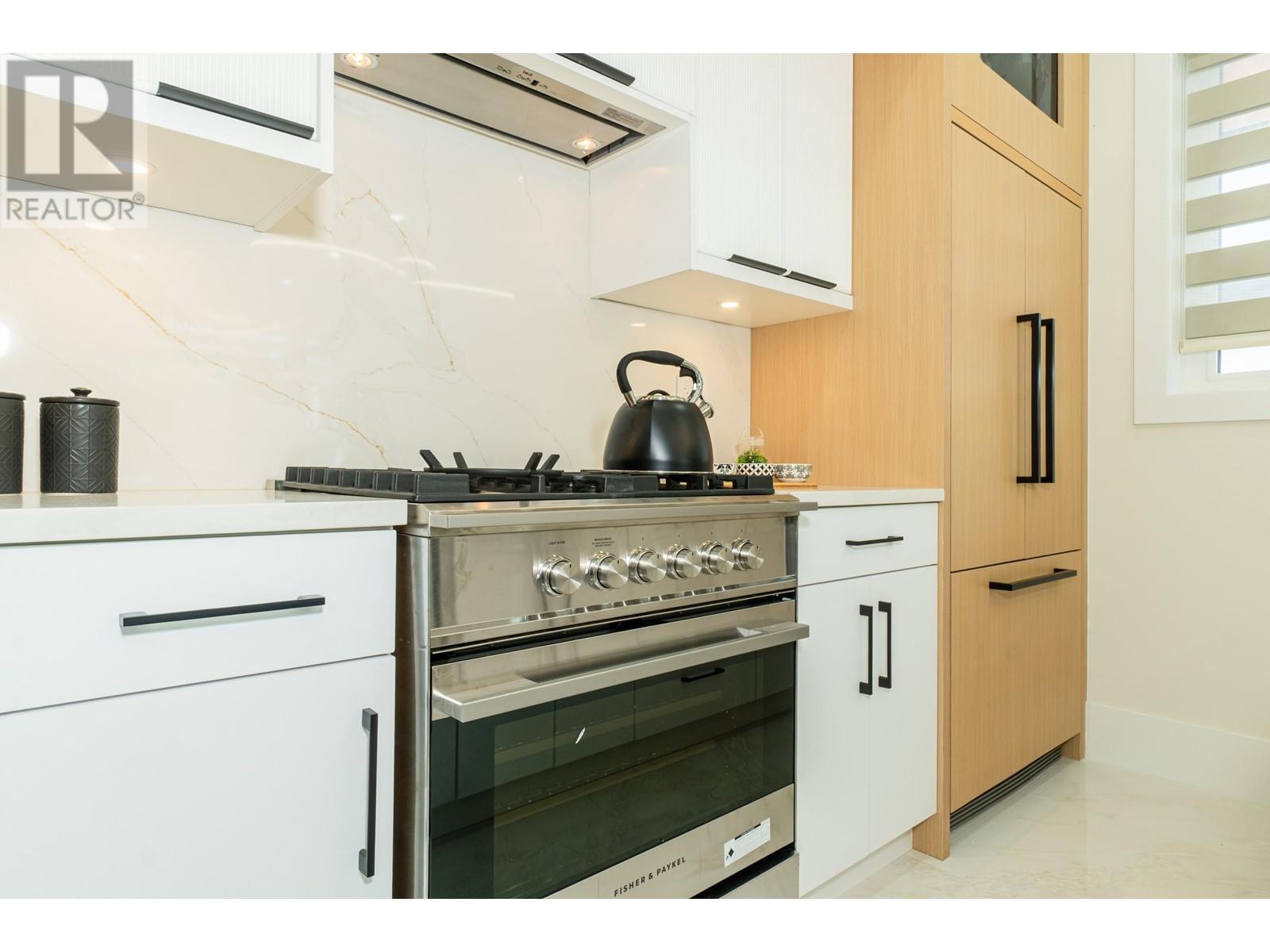 1554 W 66th Avenue, Vancouver, British Columbia  V6P 2R9 - Photo 6 - R3004375
