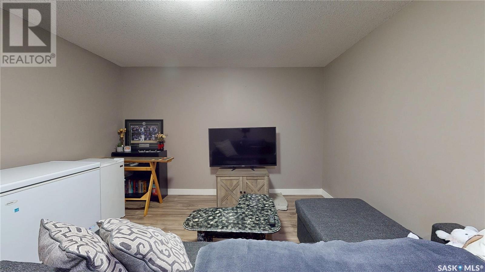 1272 Wessex Place, Regina, Saskatchewan  S4N 7S2 - Photo 32 - SK006713