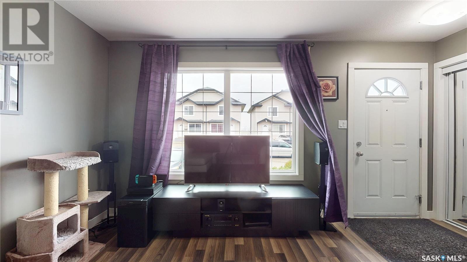 1272 Wessex Place, Regina, Saskatchewan  S4N 7S2 - Photo 6 - SK006713