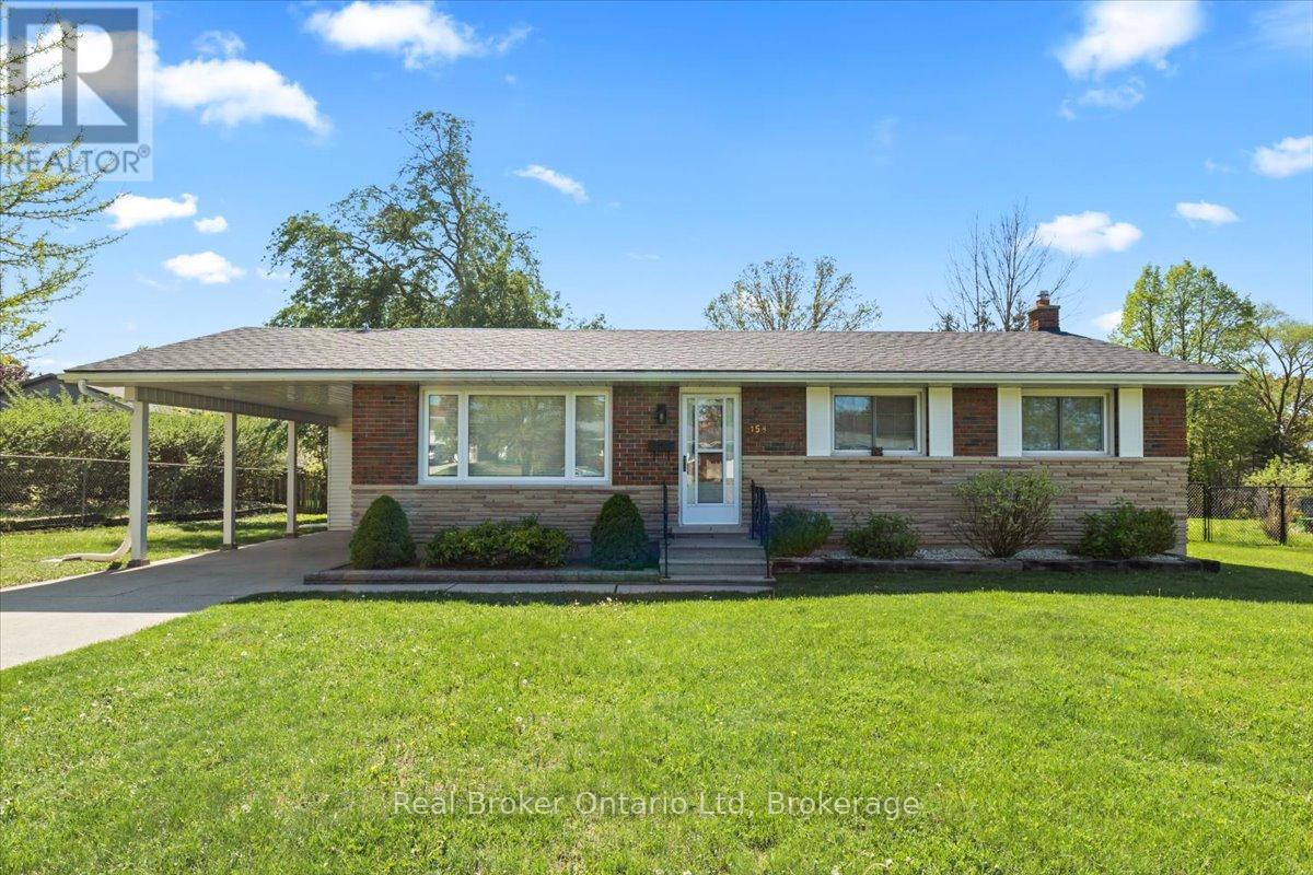 158 6TH AVENUE, Hanover, Ontario