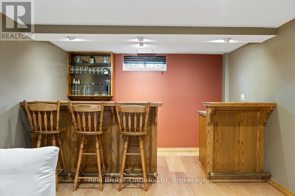 158 6th Avenue, Hanover, Ontario  N4N 2E4 - Photo 25 - X12164501
