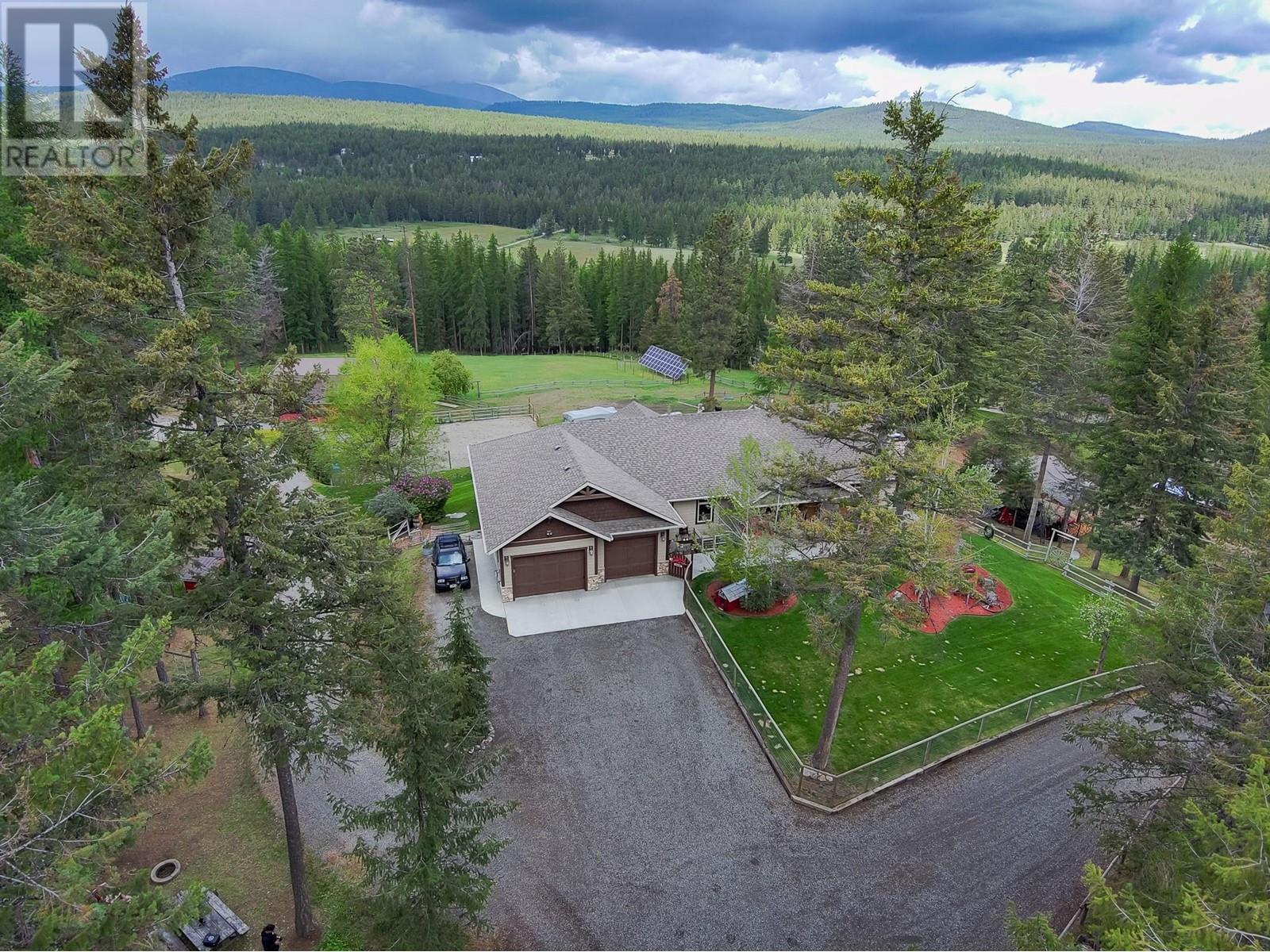 3749 SILVER SPRING Drive, Cranbrook, BC V1C6X8