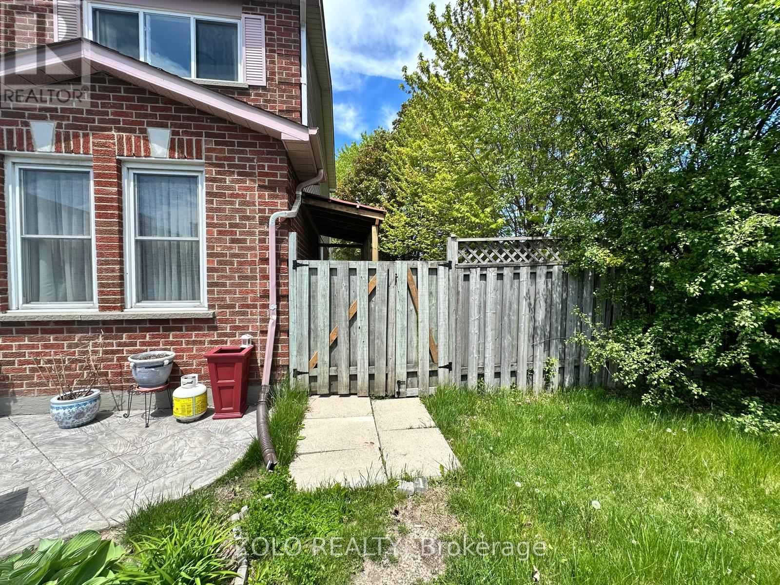 138 Mandrake Street, Ajax, Ontario  L1S 5E4 - Photo 2 - E12164420