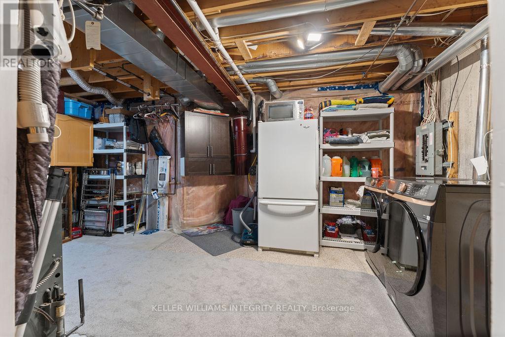 68 Whitegate Crescent, Ottawa, Ontario  K2J 4B7 - Photo 34 - X12162579