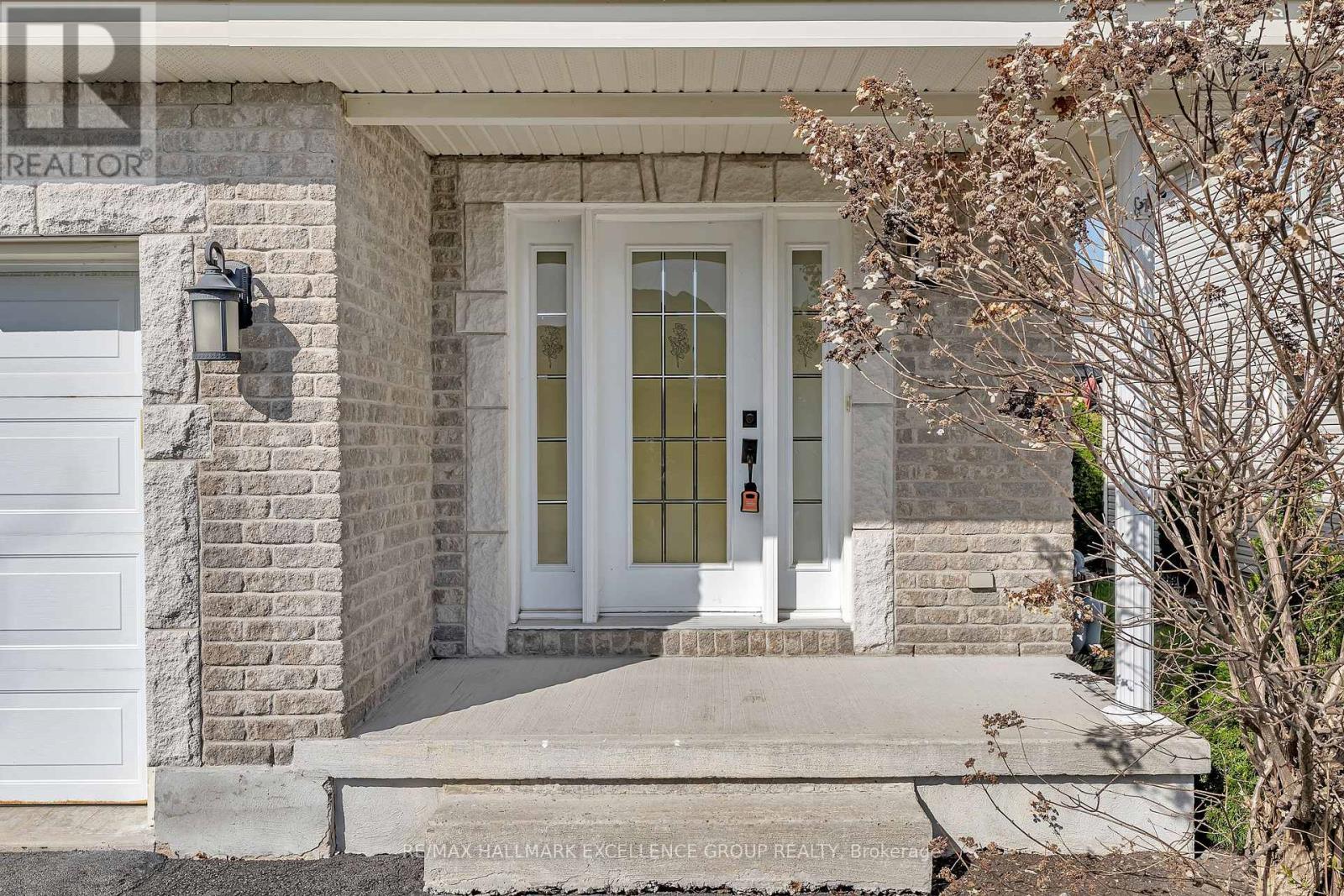 160 Louise Street, Clarence-Rockland, Ontario  K4K 1R8 - Photo 2 - X12164189