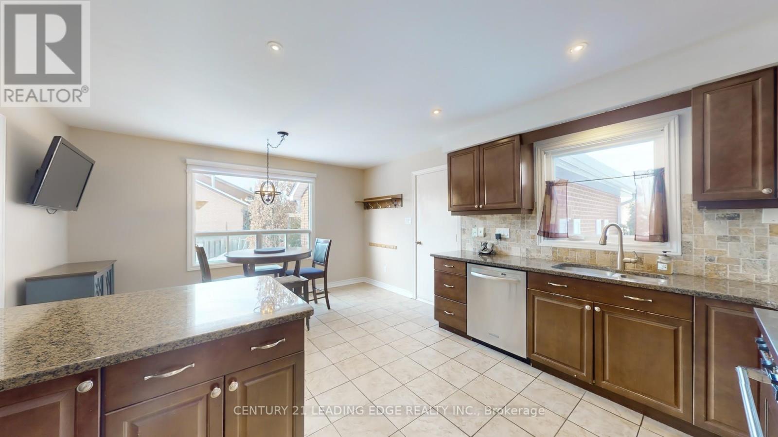 2 Colleen Crescent, Caledon (Caledon East), Ontario  L7C 1E8 - Photo 11 - W12149495