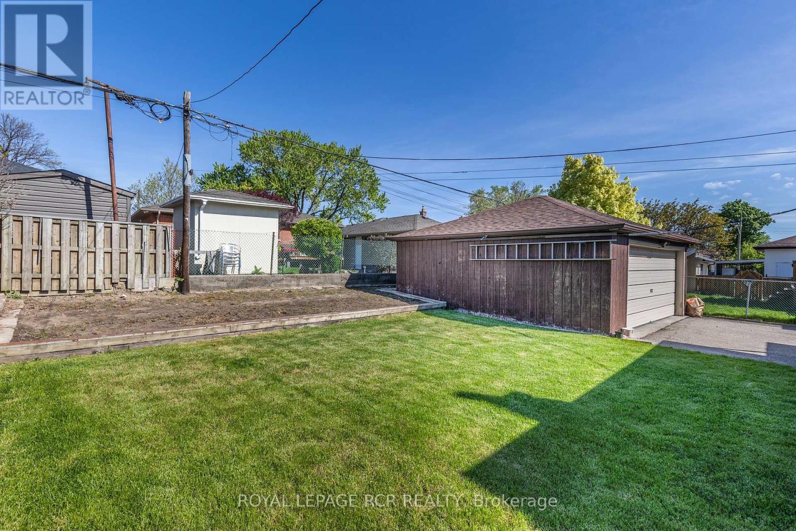 26 Ludstone Drive, Toronto, Ontario  M9R 2H9 - Photo 44 - W12164412