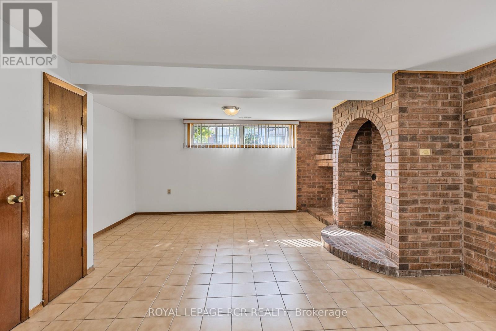 26 Ludstone Drive, Toronto, Ontario  M9R 2H9 - Photo 31 - W12164412