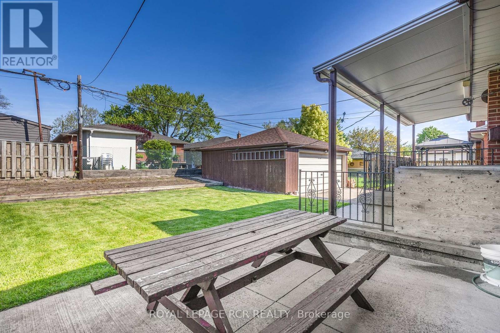 26 Ludstone Drive, Toronto, Ontario  M9R 2H9 - Photo 50 - W12164412
