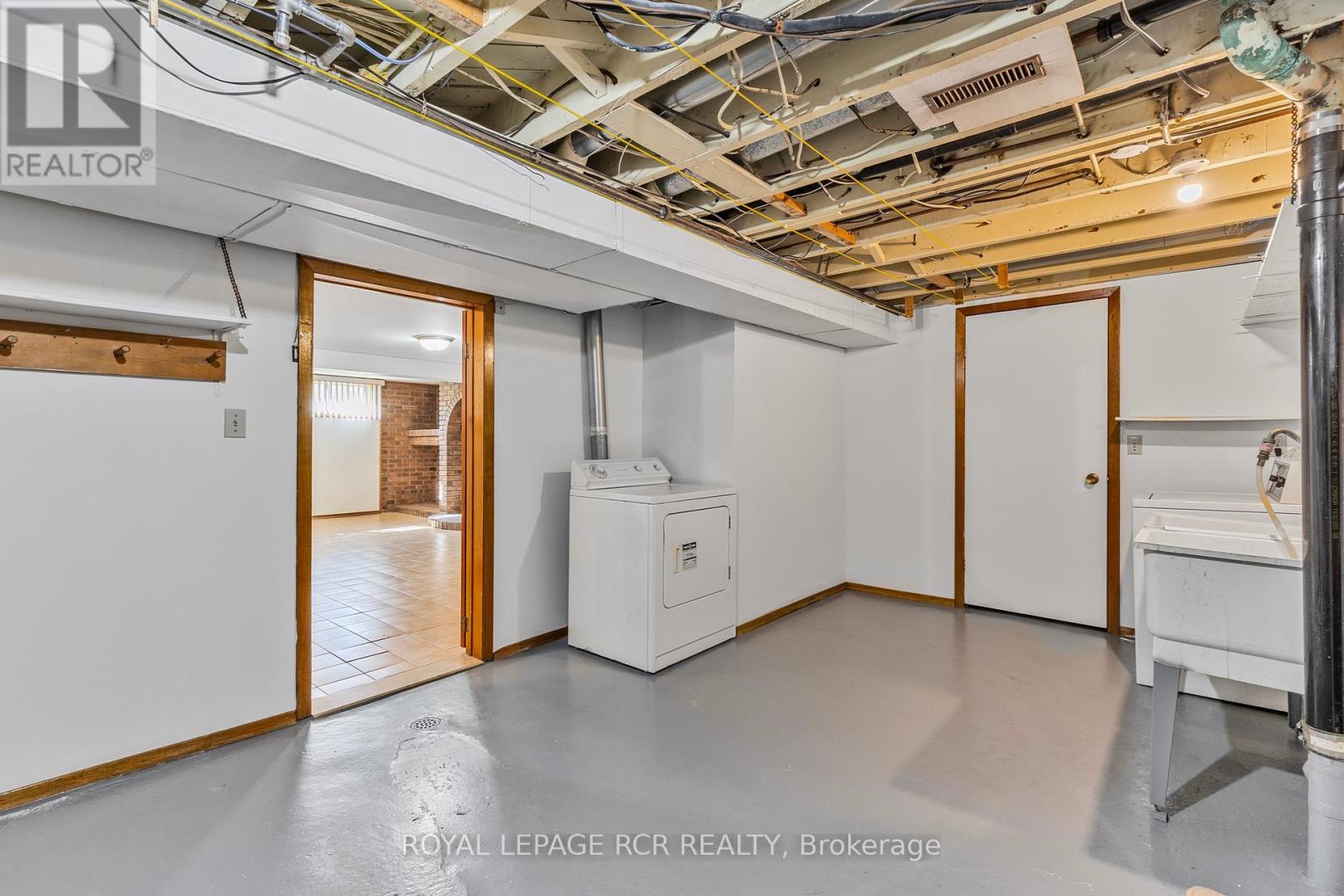 26 Ludstone Drive, Toronto, Ontario  M9R 2H9 - Photo 37 - W12164412