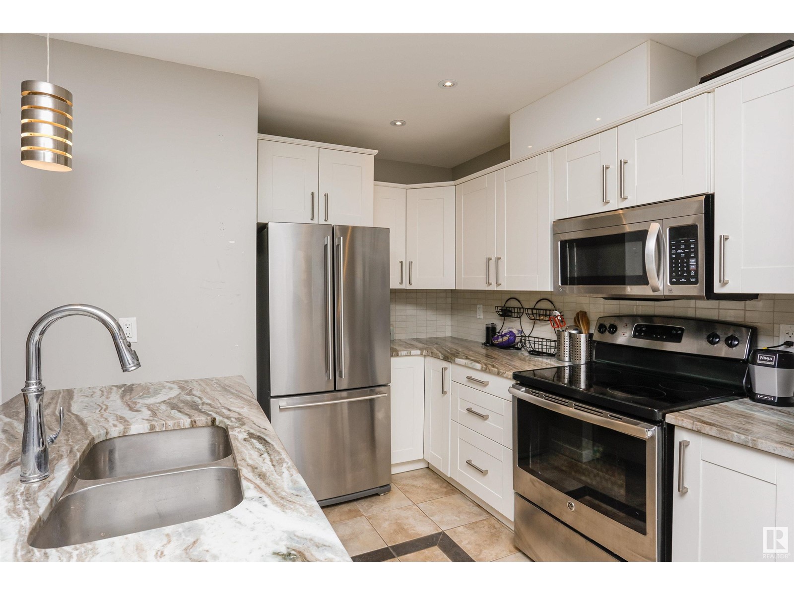 10949 73 Av Nw, Edmonton, Alberta  T6G 0C3 - Photo 39 - E4437717