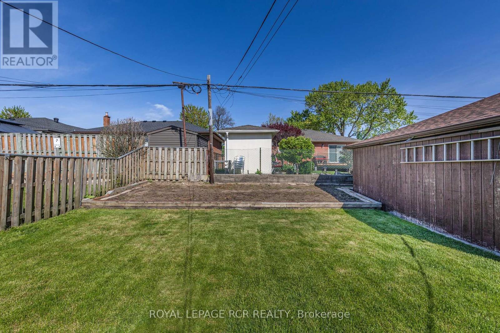 26 Ludstone Drive, Toronto, Ontario  M9R 2H9 - Photo 43 - W12164412