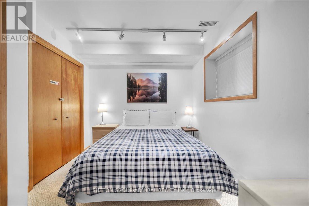 181 Arlberg Crescent, Blue Mountains, Ontario  L9Y 0M1 - Photo 14 - X12162598