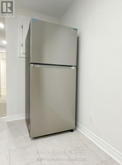 Basemen - 338 Rhodes Avenue, Toronto, Ontario  M4L 3A3 - Photo 6 - E12034015