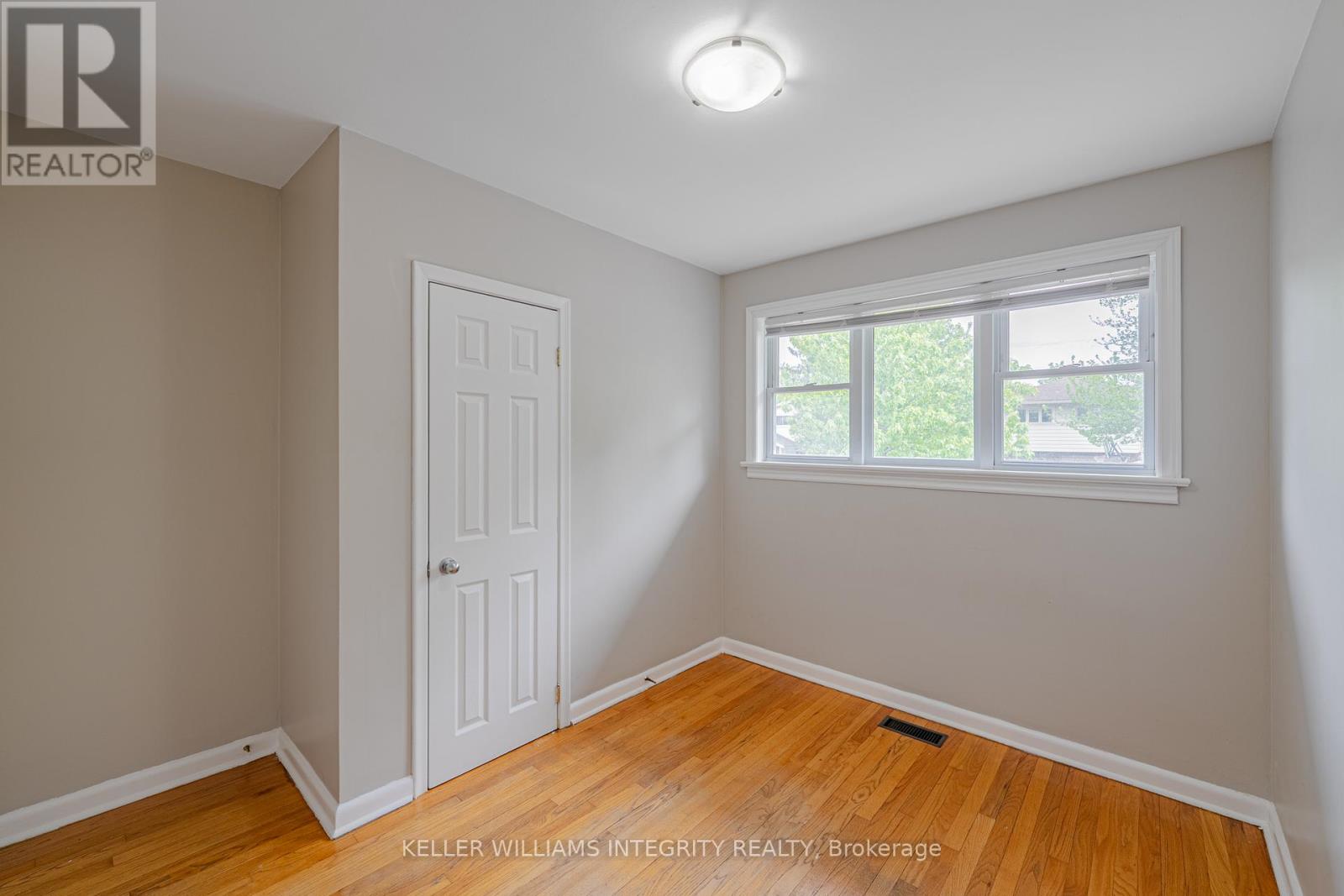 1695 Gage Crescent N, Ottawa, Ontario  K2C 0Z7 - Photo 19 - X12164435