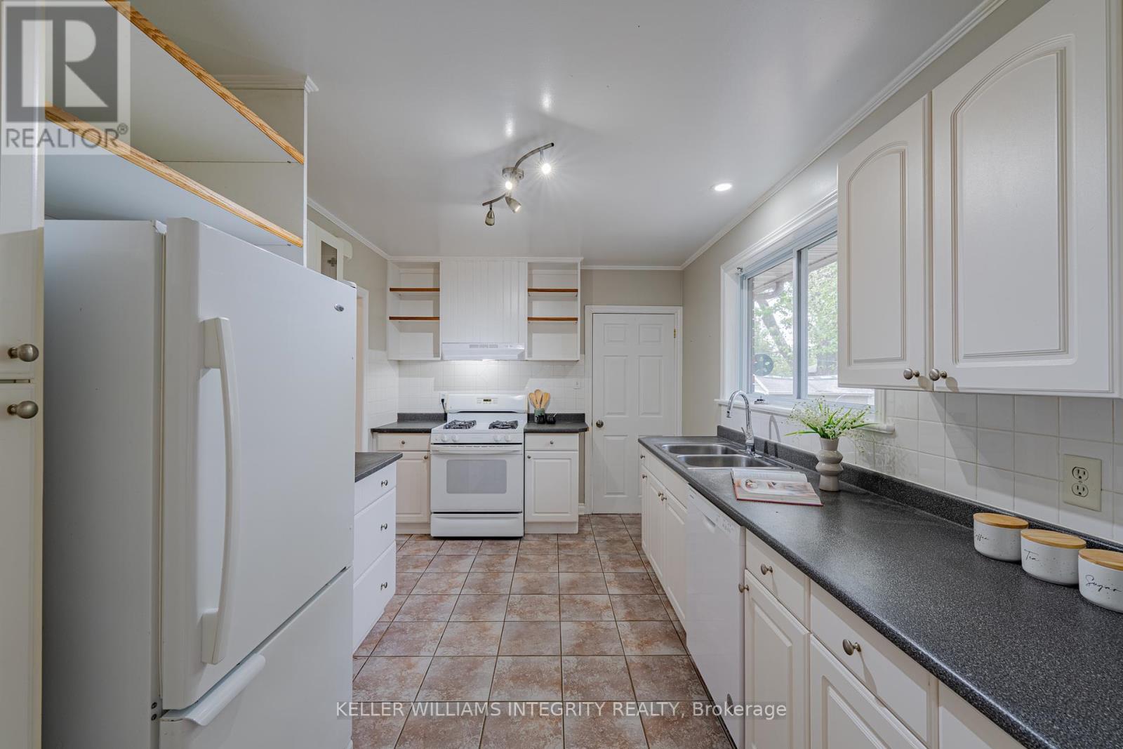 1695 Gage Crescent N, Ottawa, Ontario  K2C 0Z7 - Photo 22 - X12164435