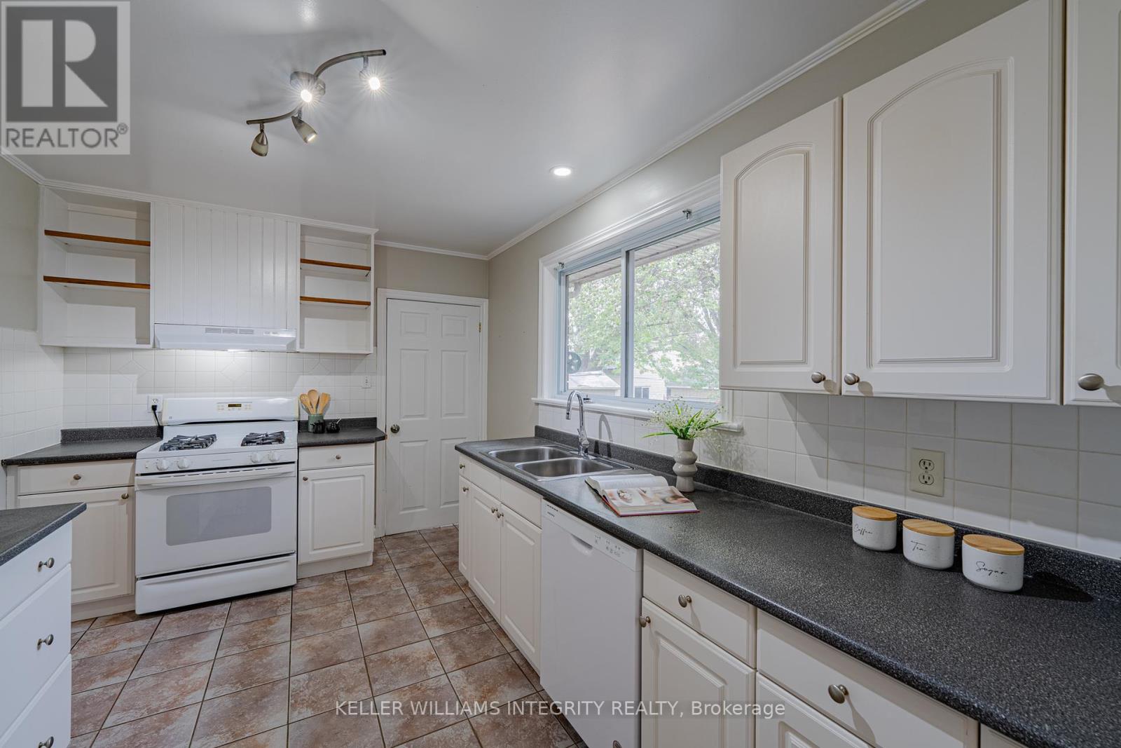 1695 Gage Crescent N, Ottawa, Ontario  K2C 0Z7 - Photo 24 - X12164435