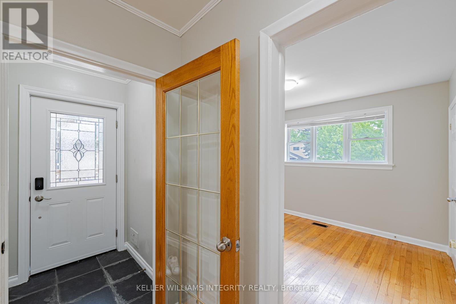 1695 Gage Crescent N, Ottawa, Ontario  K2C 0Z7 - Photo 5 - X12164435