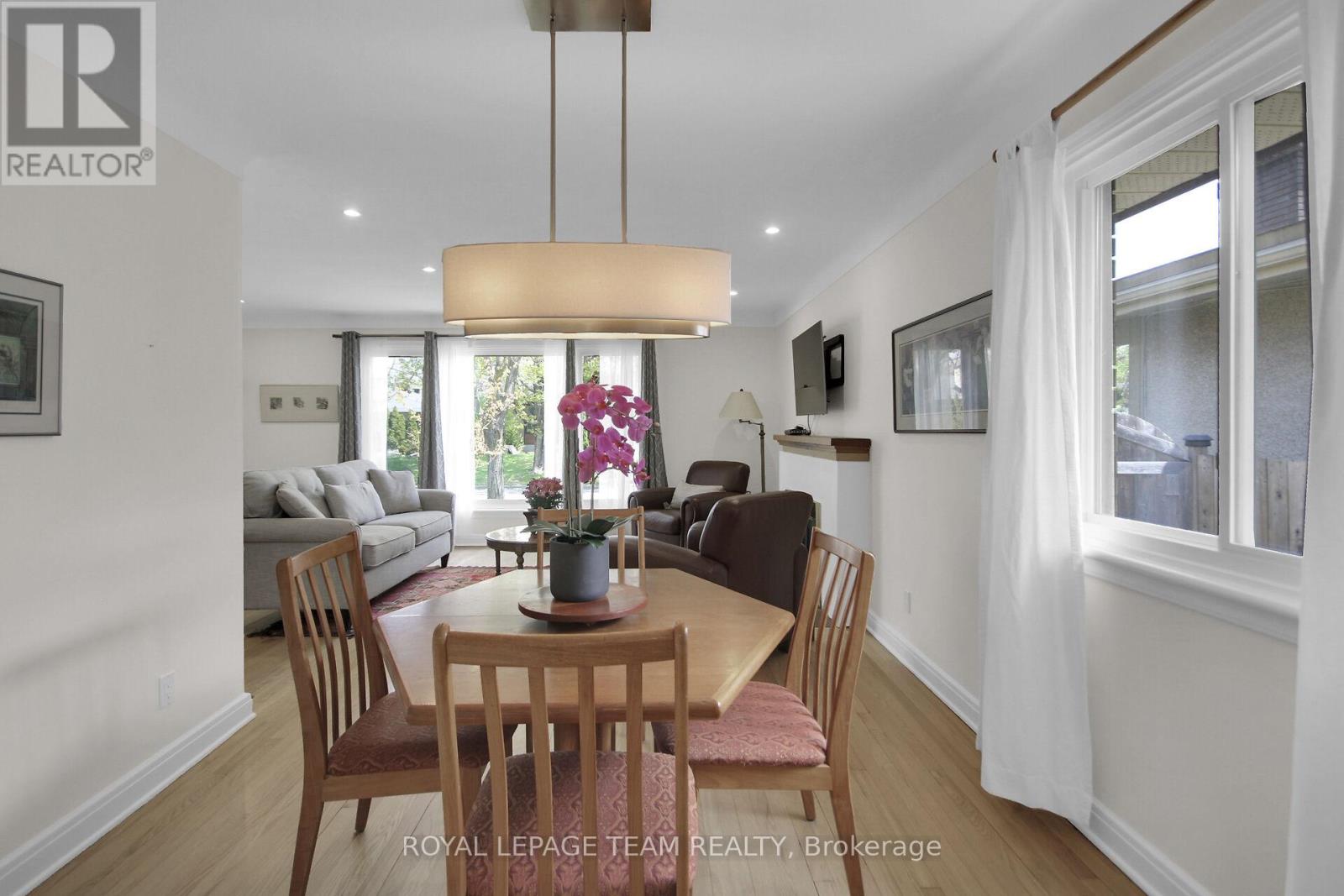 970 Parkhurst Boulevard, Ottawa, Ontario  K2A 3M9 - Photo 11 - X12164480