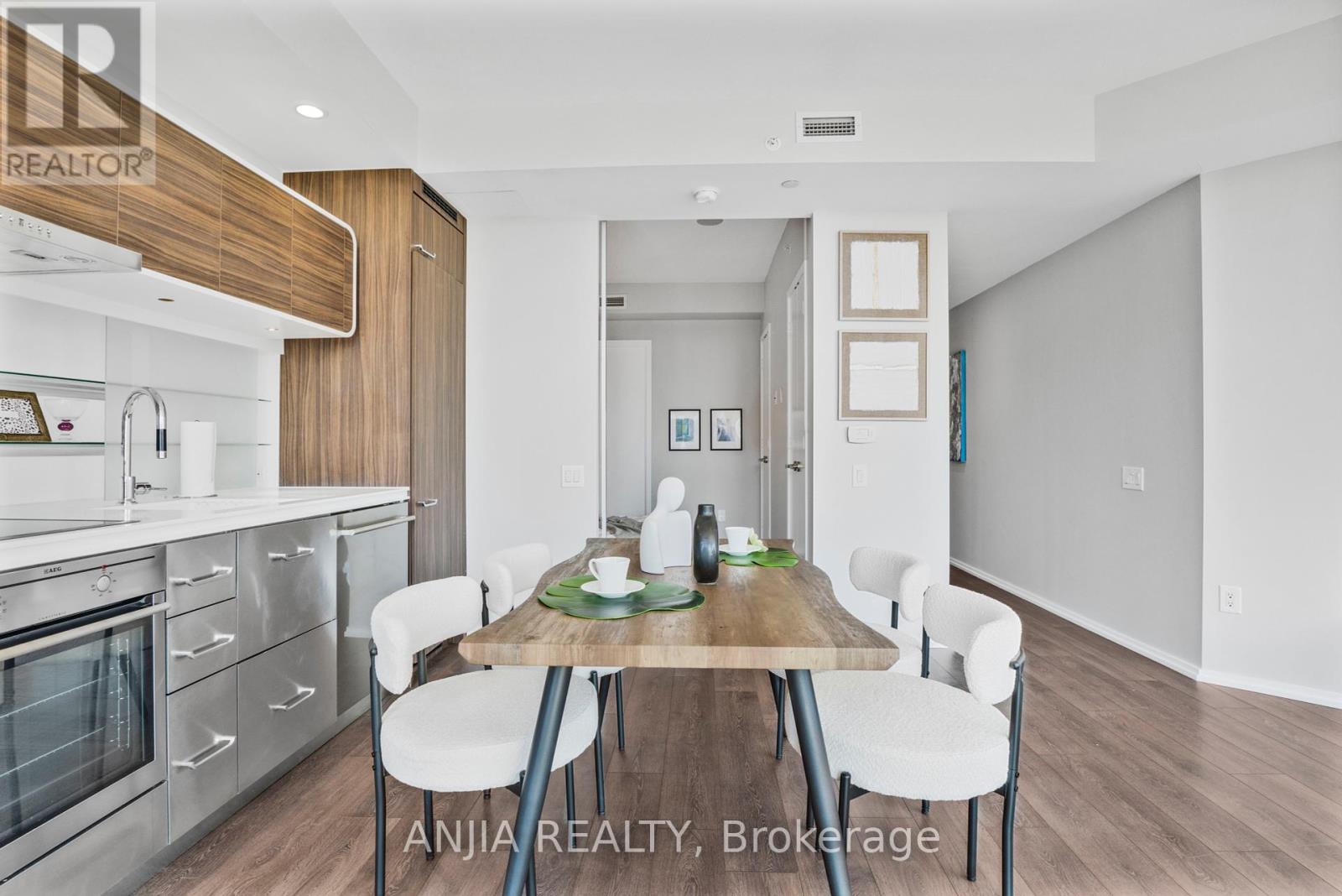 2215 - 45 Charles Street E, Toronto, Ontario  M4Y 0B8 - Photo 12 - C12164425