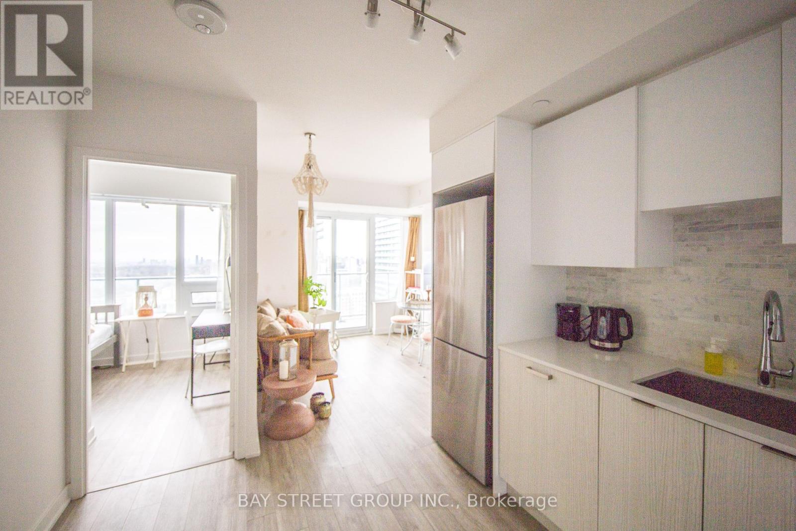 3106 - 195 Redpath Avenue, Toronto, Ontario  M4P 0E4 - Photo 3 - C12164440