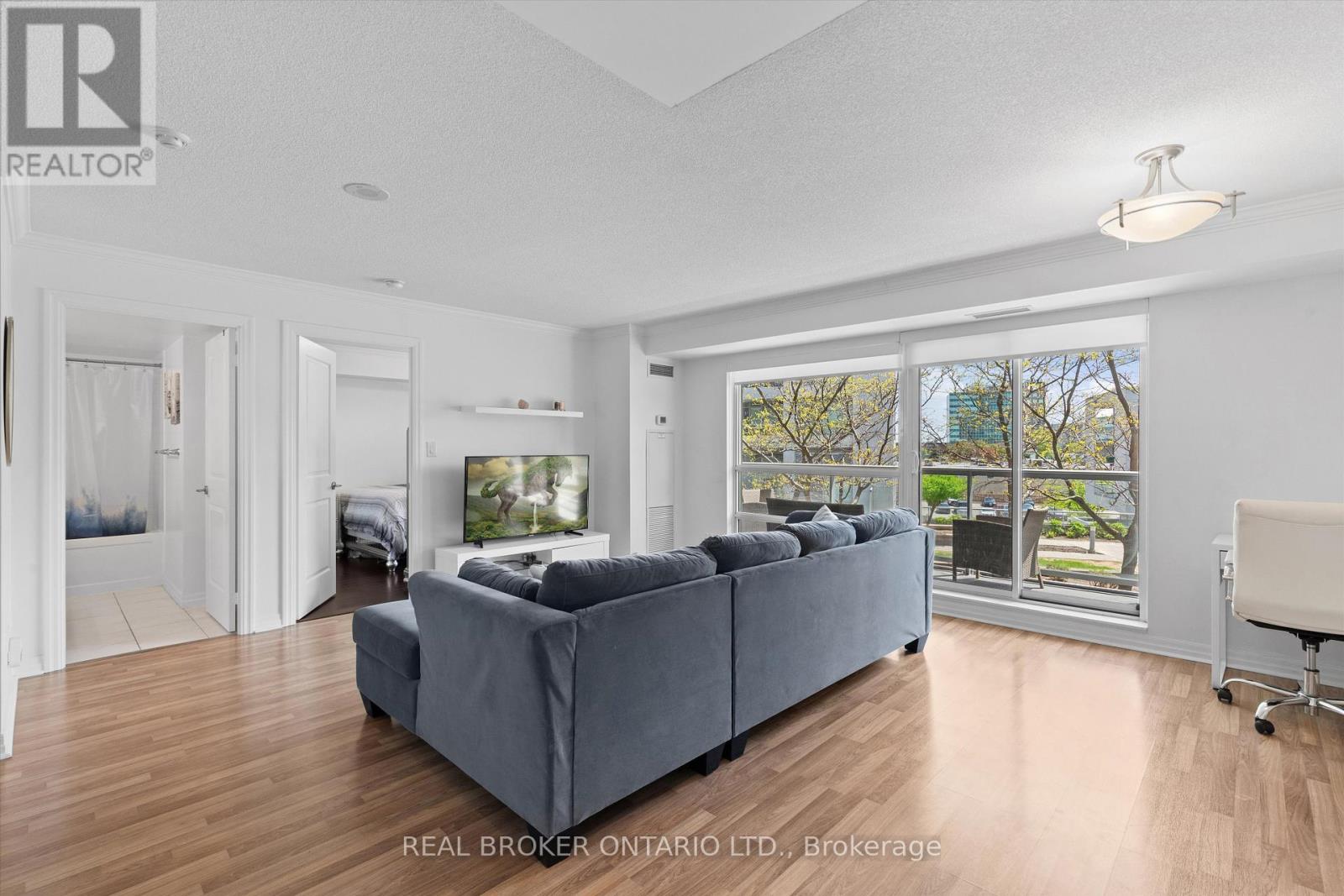 216 - 2035 Sheppard Avenue E, Toronto, Ontario  M2J 0A8 - Photo 3 - C12164506