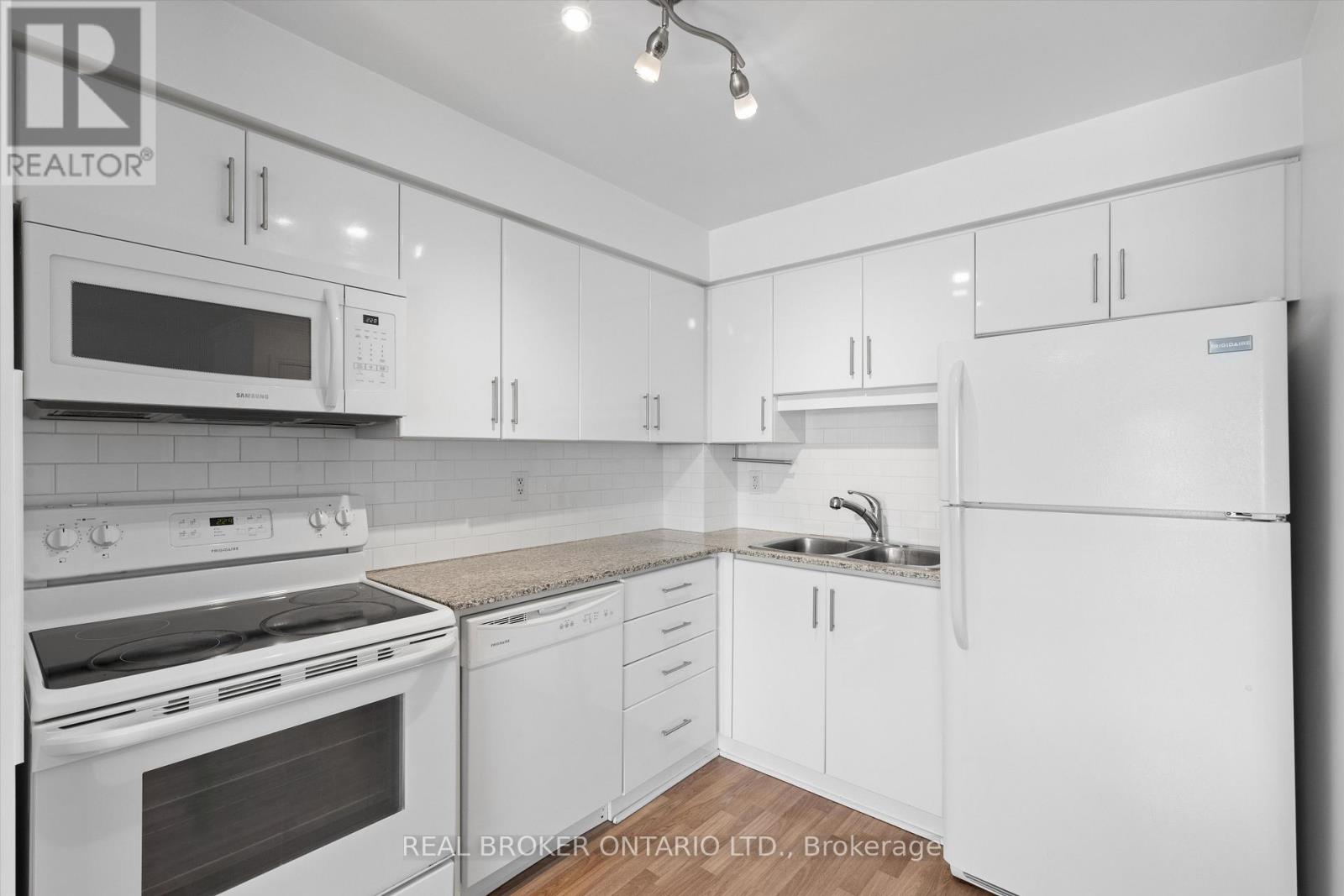 216 - 2035 Sheppard Avenue E, Toronto, Ontario  M2J 0A8 - Photo 8 - C12164506
