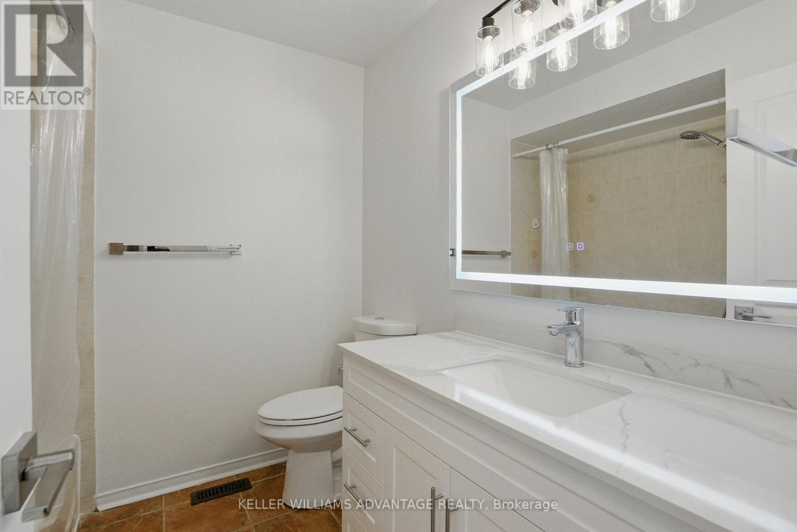23 Kressman Court N, Whitby, Ontario  L1P 0A1 - Photo 34 - E12164503