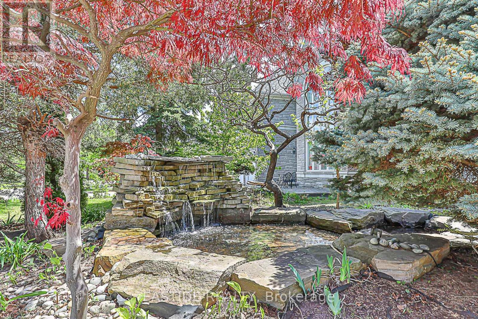 Property at 27 BRIMWOOD CRESCENT image 2